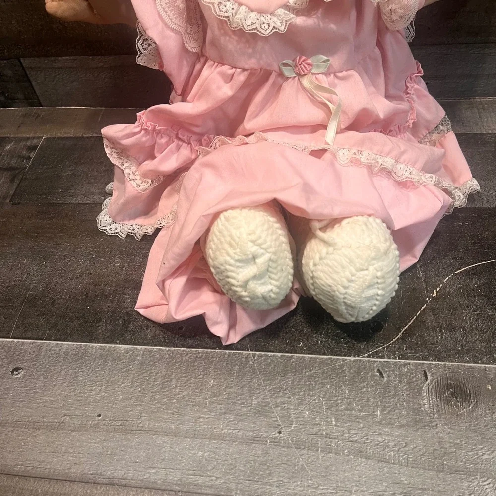 Vintage 1985 Cabbage Patch Kids Doll Blonde Yarn Hair Green Eyes Pink Lace Dress